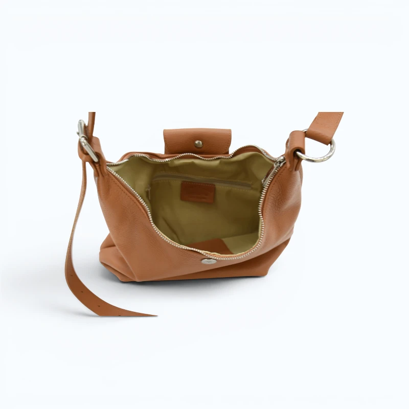 Love Camel Tote Leather Bag interior details