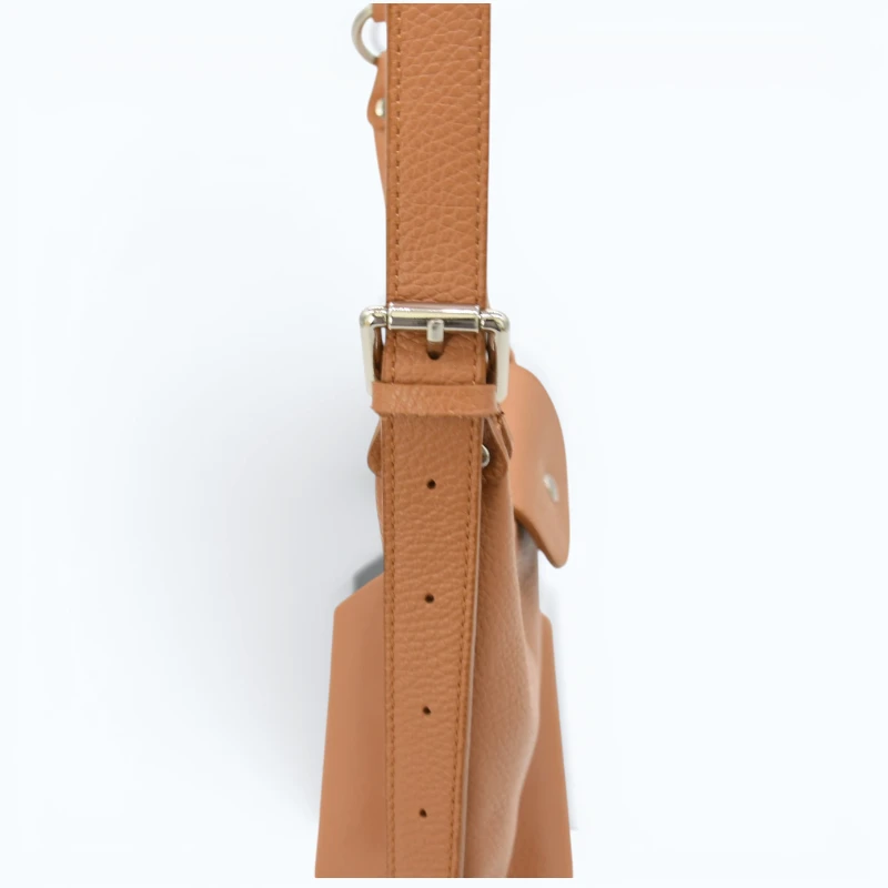 Love Camel Tote Leather Bag strap detail