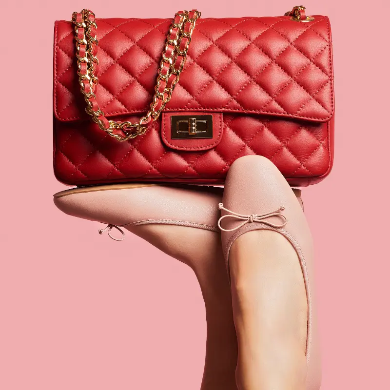 classic m red shoulder leather bag on model