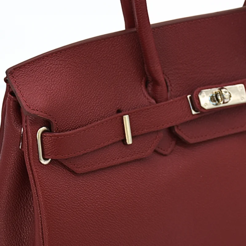 Mary bordeaux leather handbag interior detailed Mary bordeaux leather handbag interior detailed
