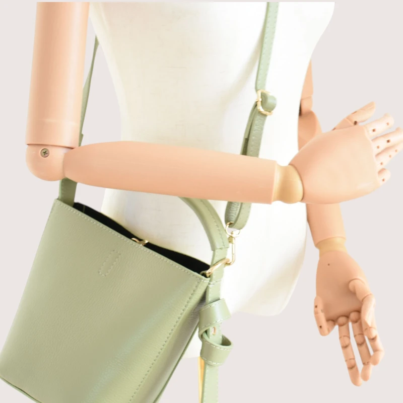 Flow Pistachio Green Leather Handbag crossbody strap2