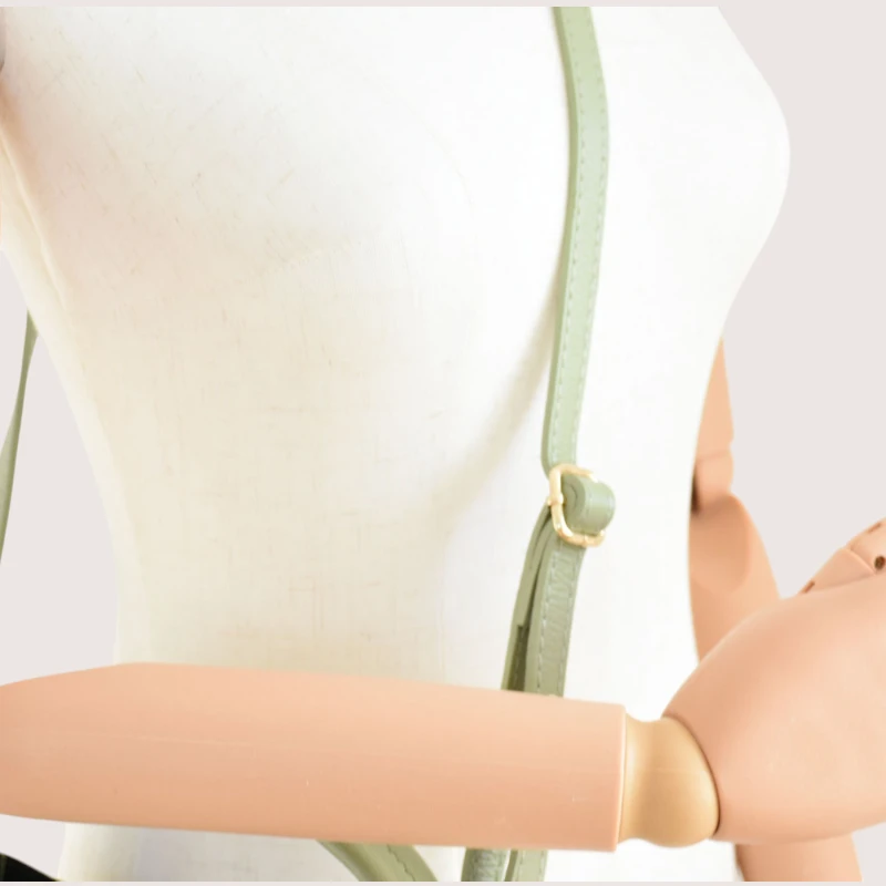 Flow Pistachio Green Leather Handbag strap detail