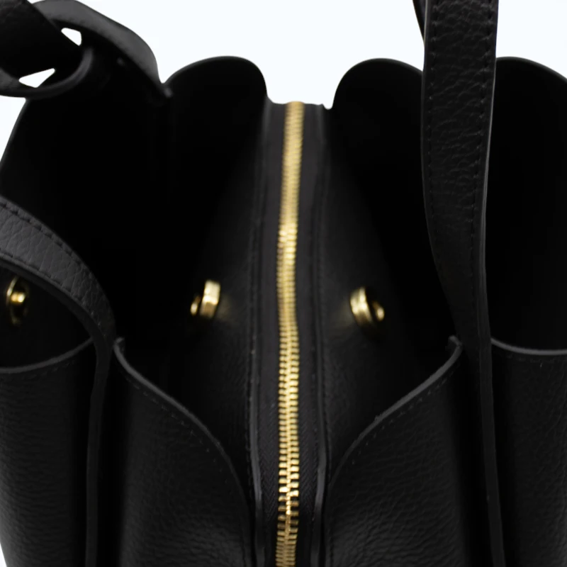 Bruna Black Leather Handbag zip
